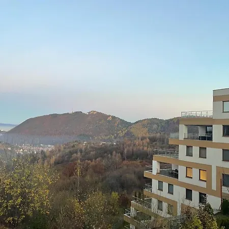 Sky View - Luxury With A Dream View Apartment Brasov