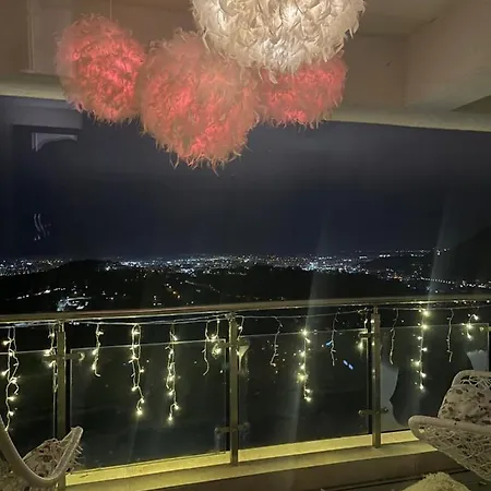Sky View - Luxury With A Dream View Apartment Brasov